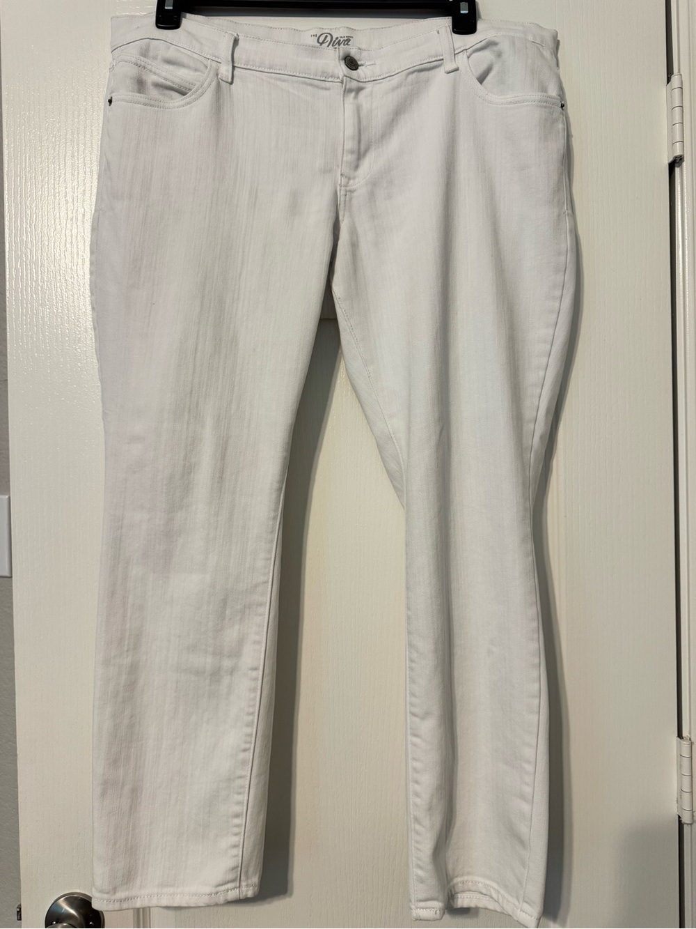 Old Navy Women's Straight-Leg White Jeans